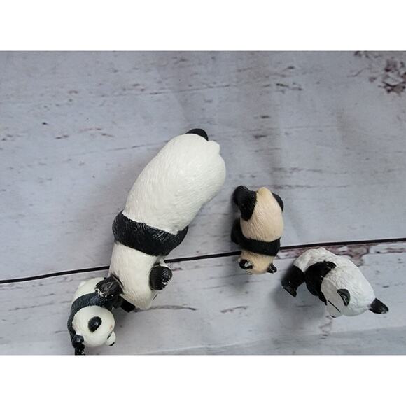 lot of 4 panda bear mom and cubs figures - Picture 5 of 8